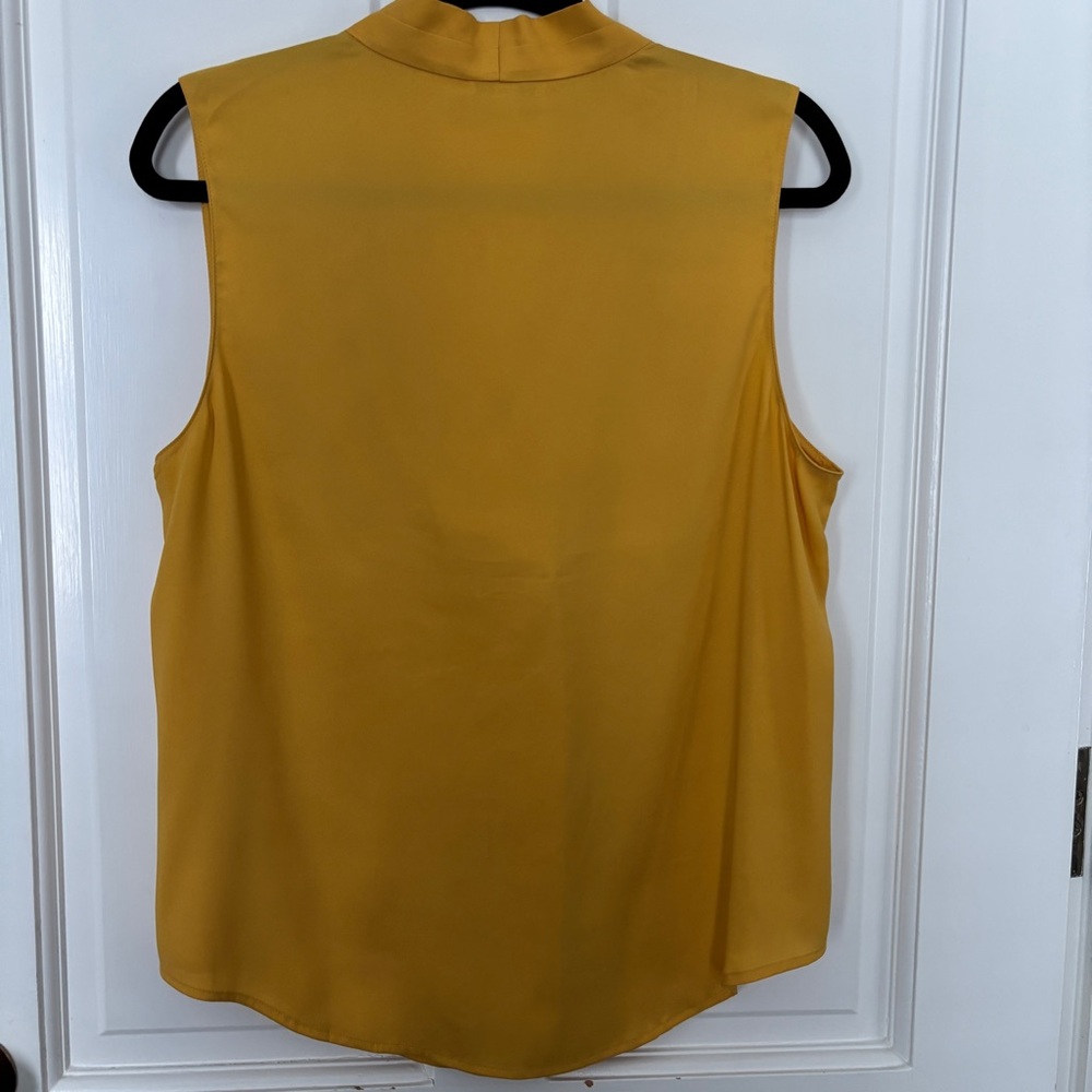 Nwot Chico's Mustard Sleeveless Blouse - image 3